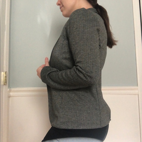 NWOT Tahari Gray Blazer - Picture 4 of 11